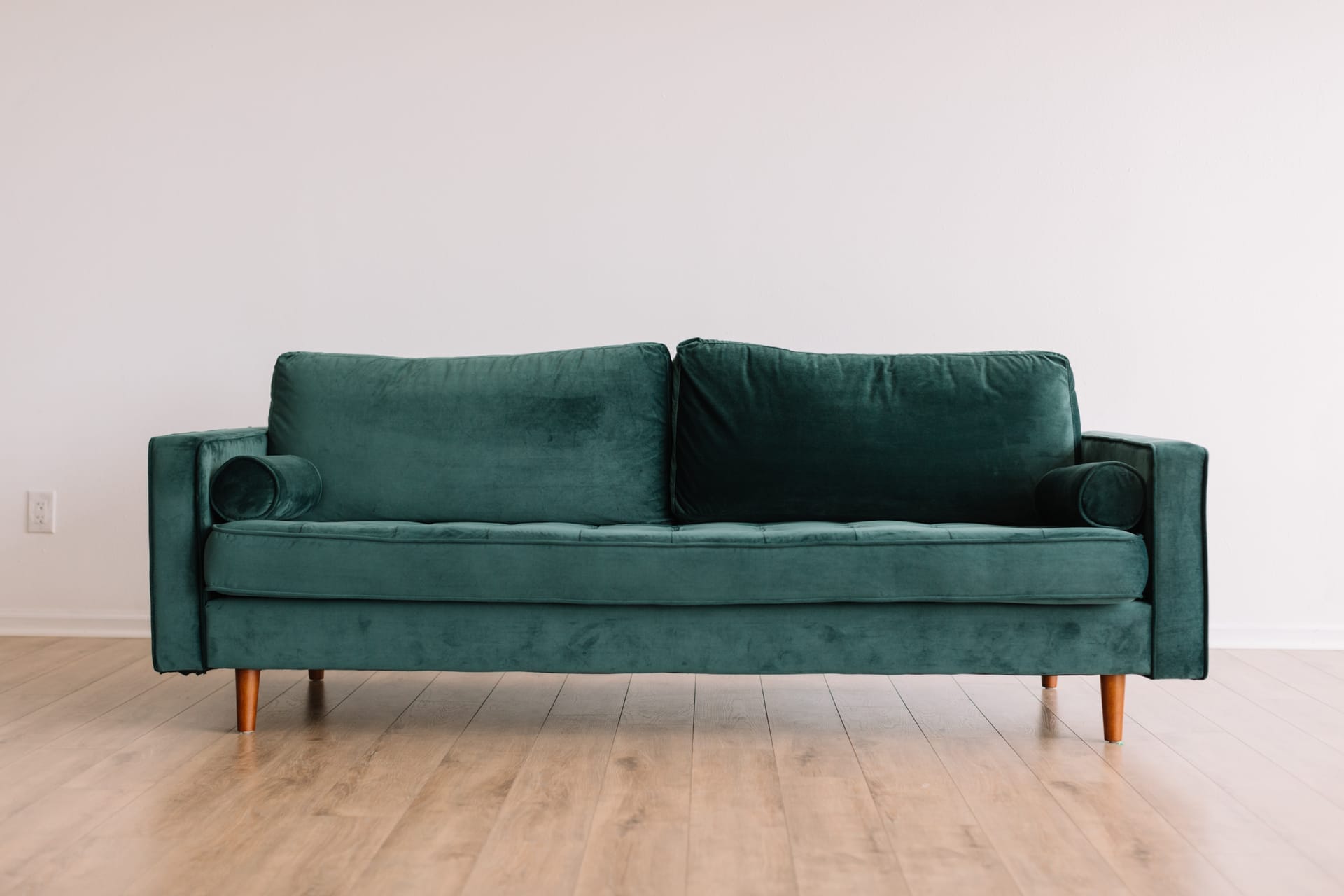 Top 10 Things to Find Great Deals on When Buying Locally
